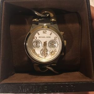 Michael Kors Twist Chain Chronograph Watch